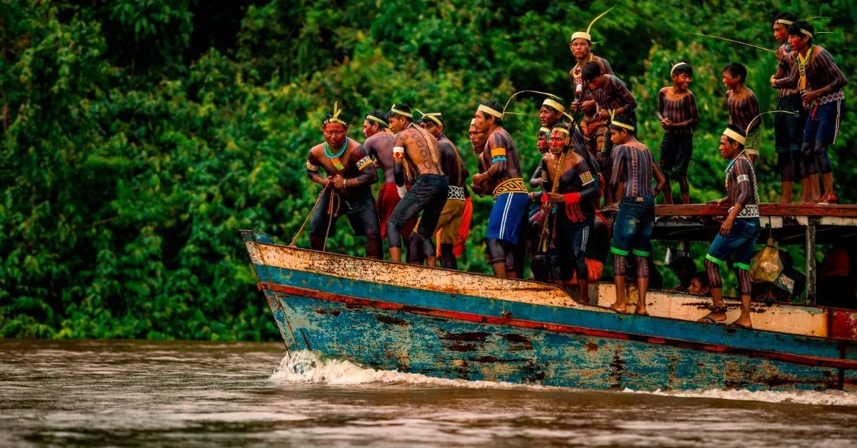 Com mais de dez anos de experiência, Nagano desenvolveu uma carreira profundamente ligada à Amazônia.