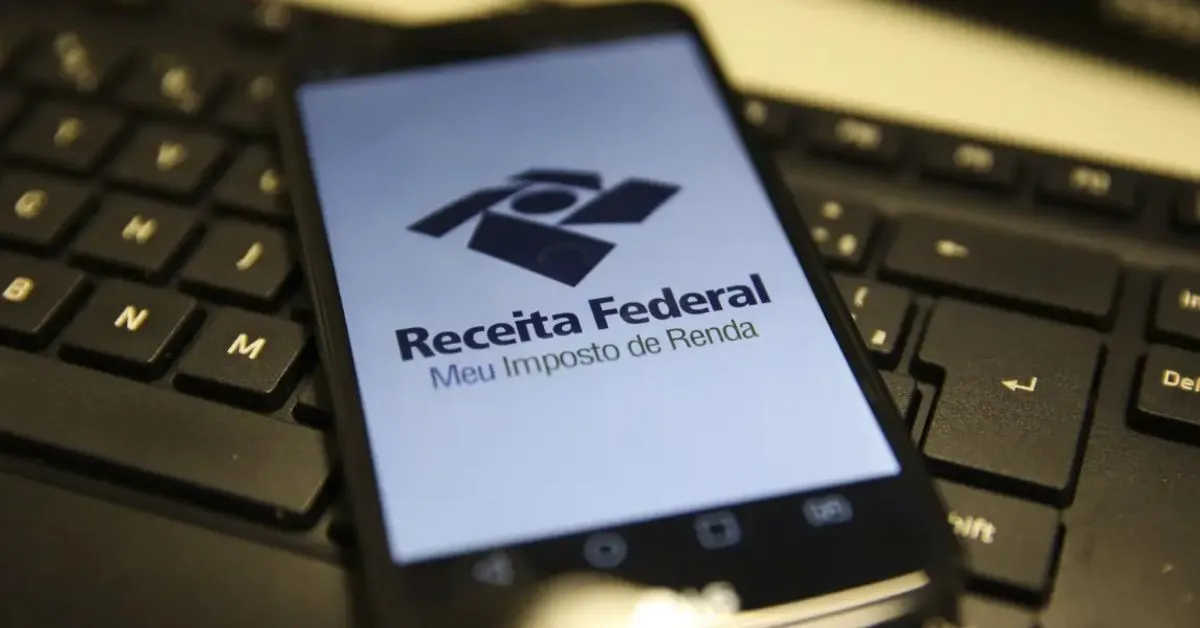 Caso o informe não seja recebido dentro do prazo, é recomendado procurar o setor de recursos humanos da empresa ou o gerente da instituição financeira.