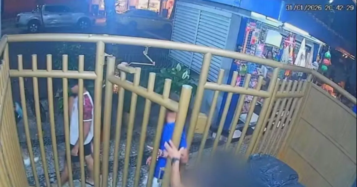 Registro indica saída dos suspeitos após o estupro coletivo