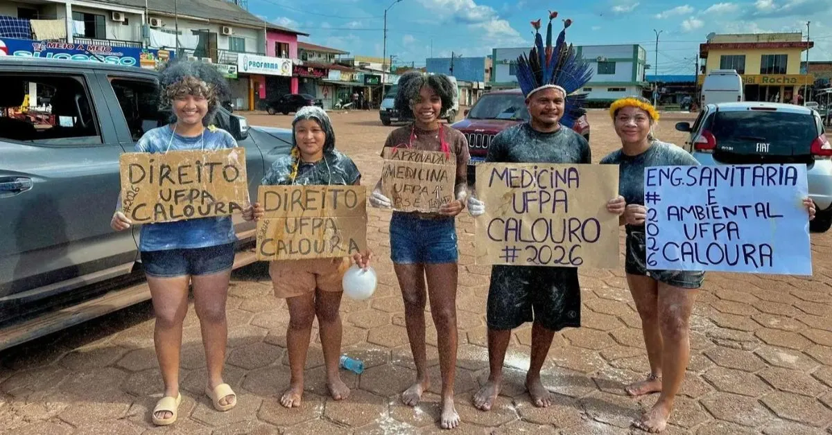 Indígenas Tembé comemorando aprovação no PSE-IQ 2026.