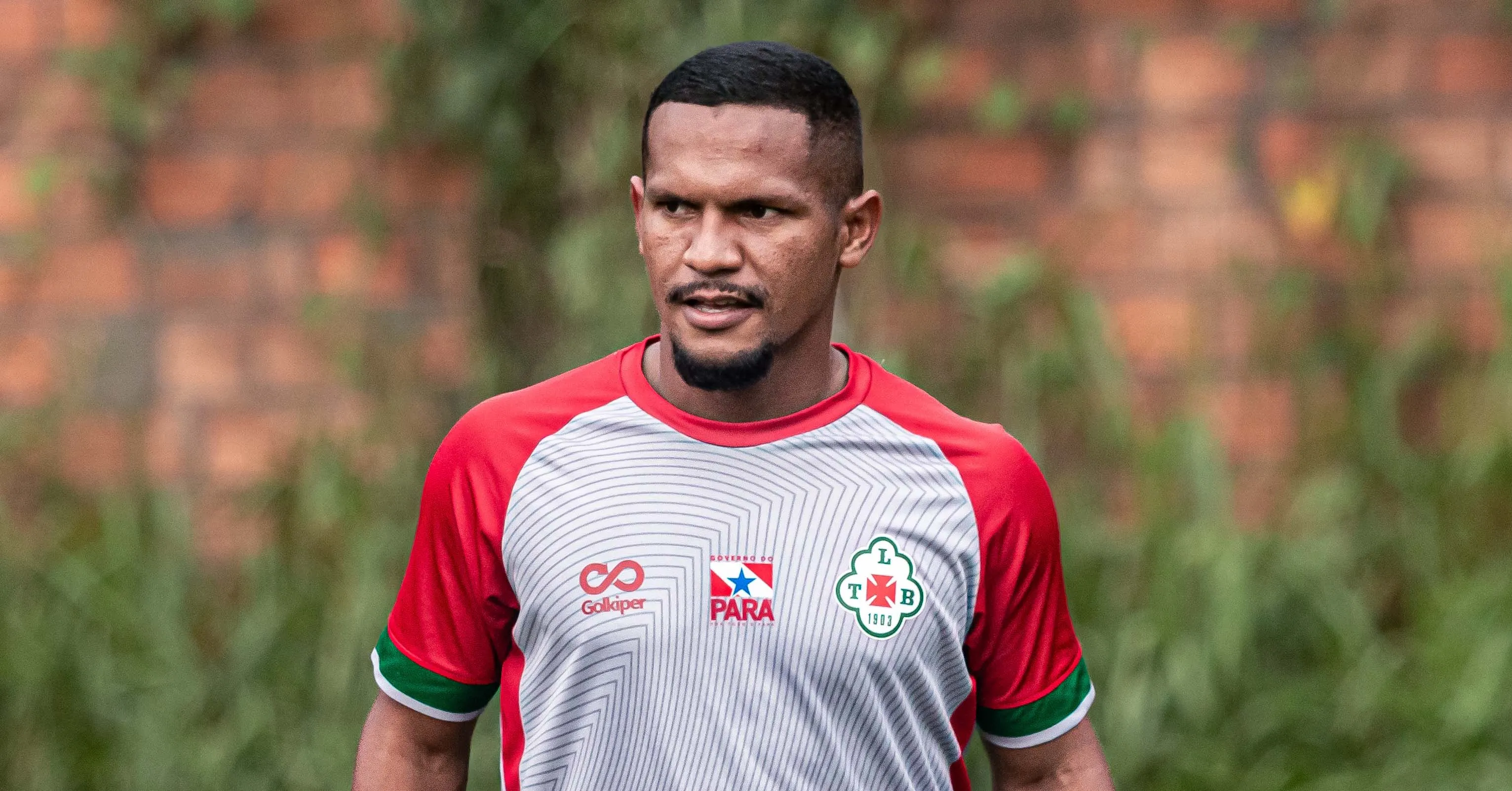 Atacante já treina com o elenco cruzmaltino