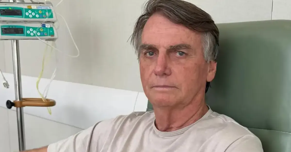 Internado em Brasília, Jair Bolsonaro recebe tratamento com antibióticos e acompanhamento intensivo após quadro de infecção pulmonar.