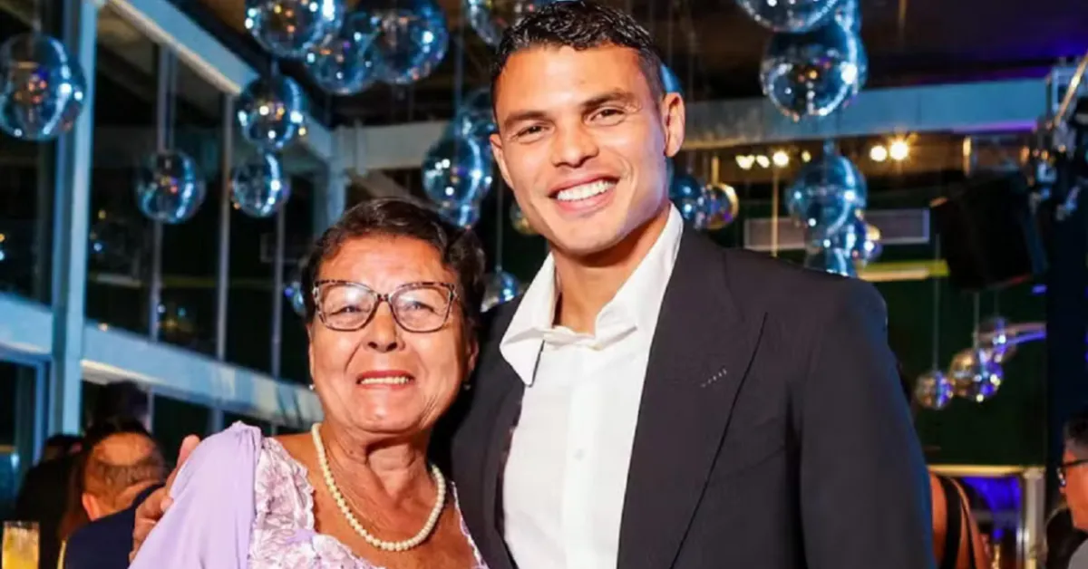 O zagueiro Thiago Silva vive um momento de luto após a morte da mãe e do sogro em um intervalo de poucos dias.