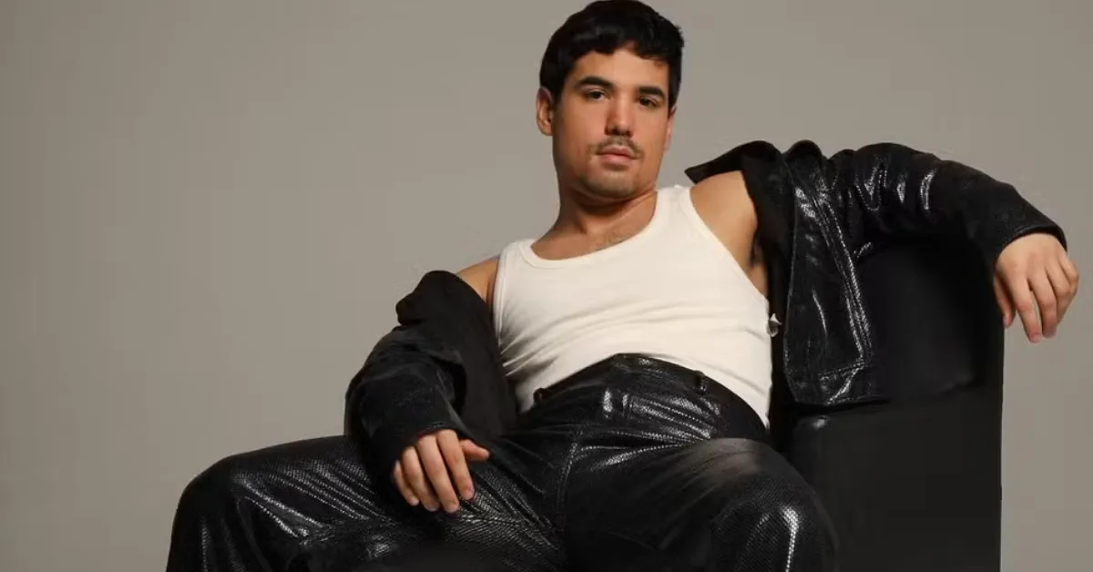 Bruno Gadiol aposta na ousadia e protagoniza peça com nudez total