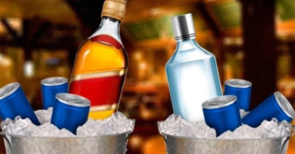 Mistura popular entre foliões, álcool e energético pode sobrecarregar o coração e elevar o risco de parada cardíaca, segundo especialistas.