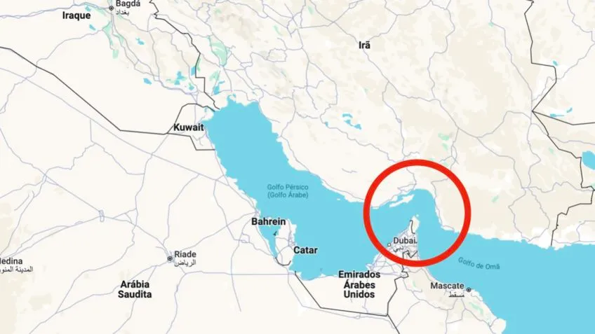 O Estreito de Ormuz é responsável pelo escoamento de de cerca de 20% do petróleo consumido globalmente.
