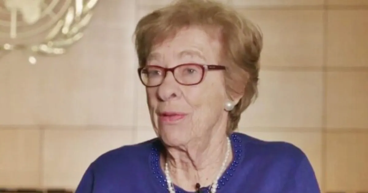 Em 1990, Eva fundou a Anne Frank UK para manter viva a memória do Holocausto e combater preconceitos.