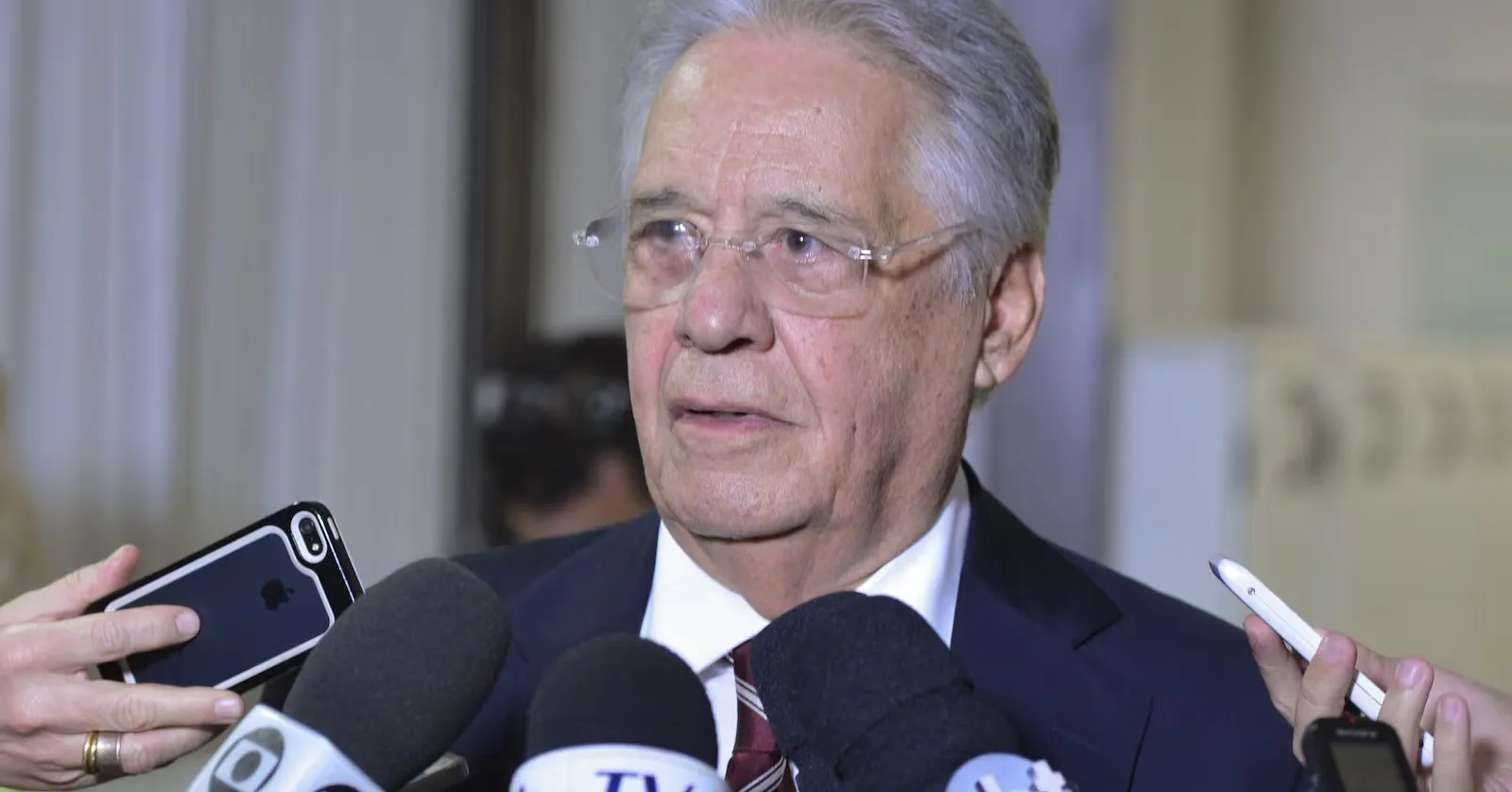 A decisão judicial determina que a gestão patrimonial do ex-presidente FHC seja assumida por seu filho mais velho, Paulo Henrique Cardoso.