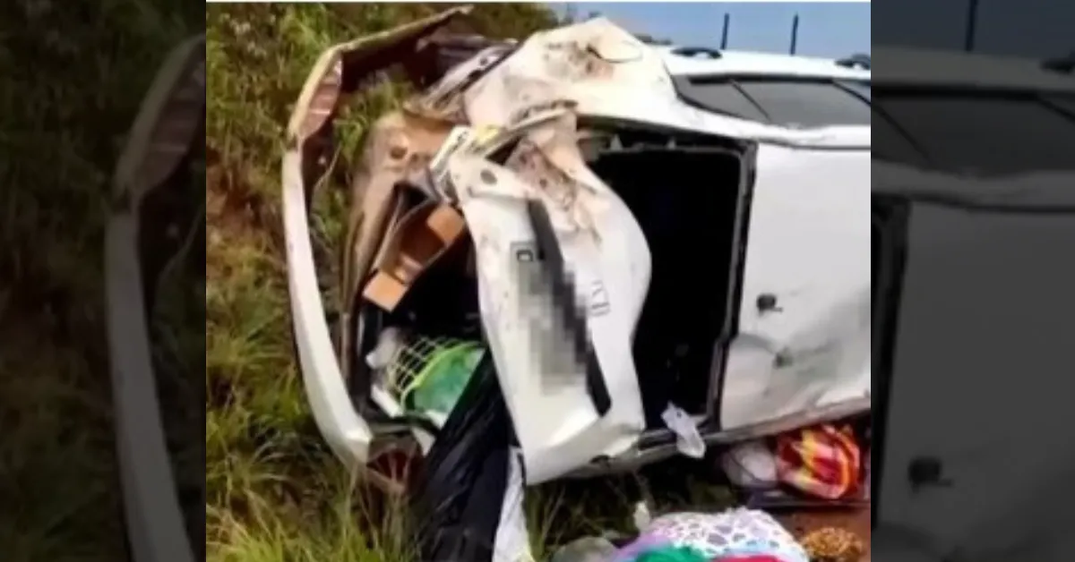 O acidente aconteceu por volta das 5h30, no quilômetro 216 da rodovia.