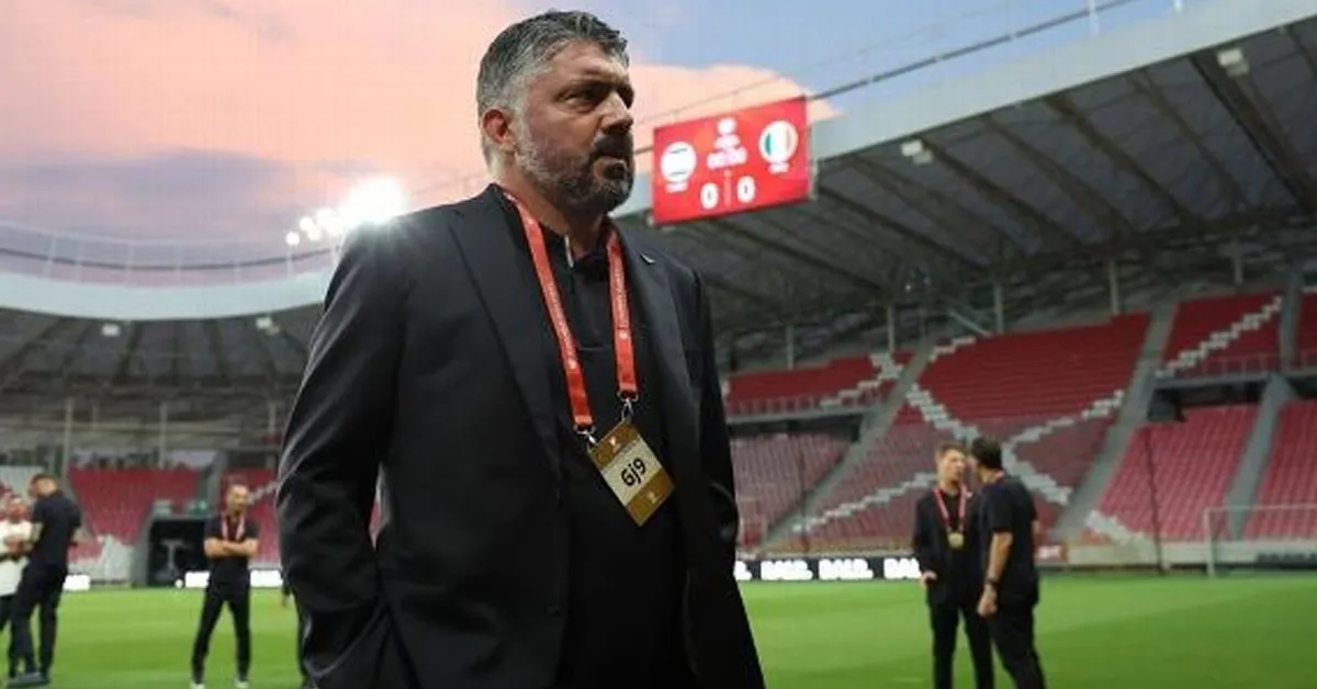 Em comunicado oficial, a FIGC agradeceu ao treinador e à sua comissão pelo “profissionalismo e empenho” demonstrados ao longo dos últimos nove meses.