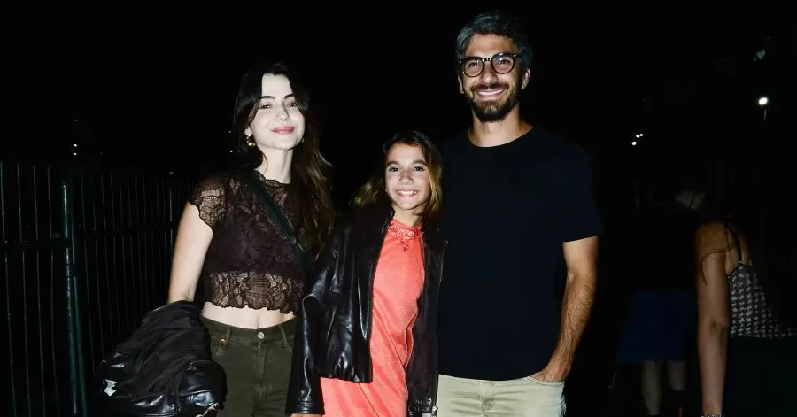 Durante o evento, Hugo esteve acompanhado da filha e da atual esposa