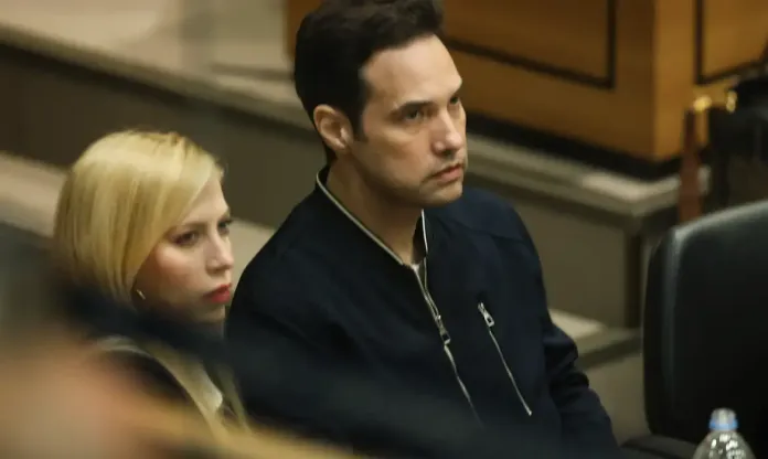 Dr. Jairinho responde por homicídio qualificado, tortura e coação pela morte do enteado Henry Borel, de 4 anos.