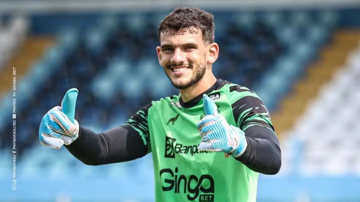 Paysandu renova contrato com goleiro Gabriel Mesquita em busca de retorno à Série B