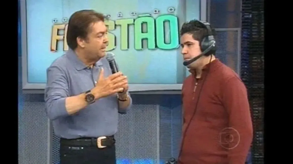 Globo se defendeu afirmando que nunca houve queixas do produtor, que mantinha amizade com Fausto Silva e apreciava o clima descontraído do programa.