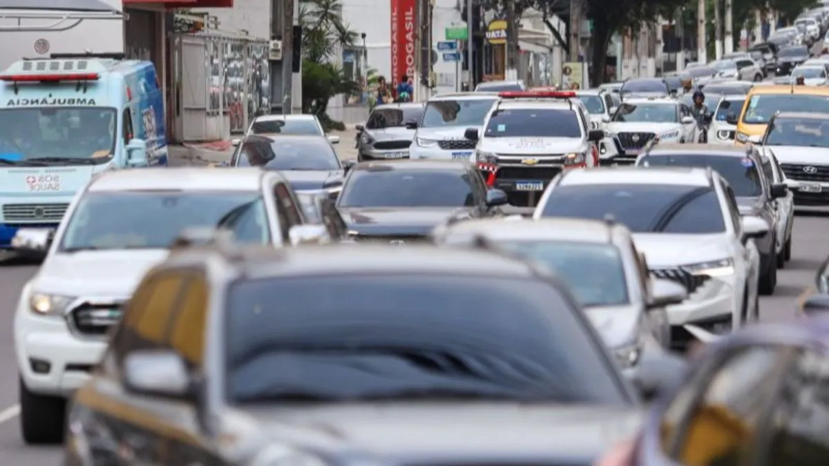 Para esclarecimentos, os contribuintes podem ligar para 0800-725-5533 ou usar o chat no site da Sefa.