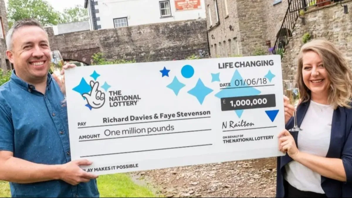 Apesar da fortuna, os dois afirmam que as prioridades não mudaram e que vão continuar com trabalho voluntário.