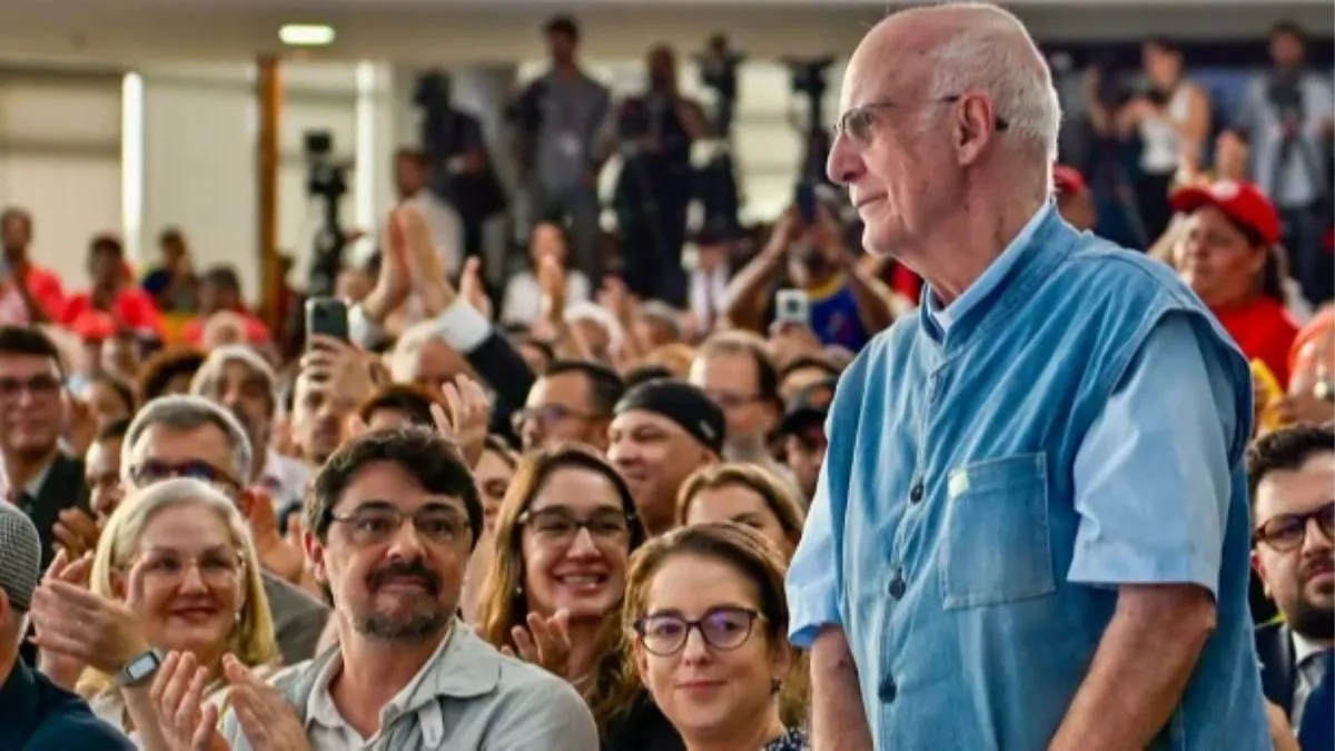 Padre Júlio foi proibido de fazer lives por Dom Odilo Scherer.