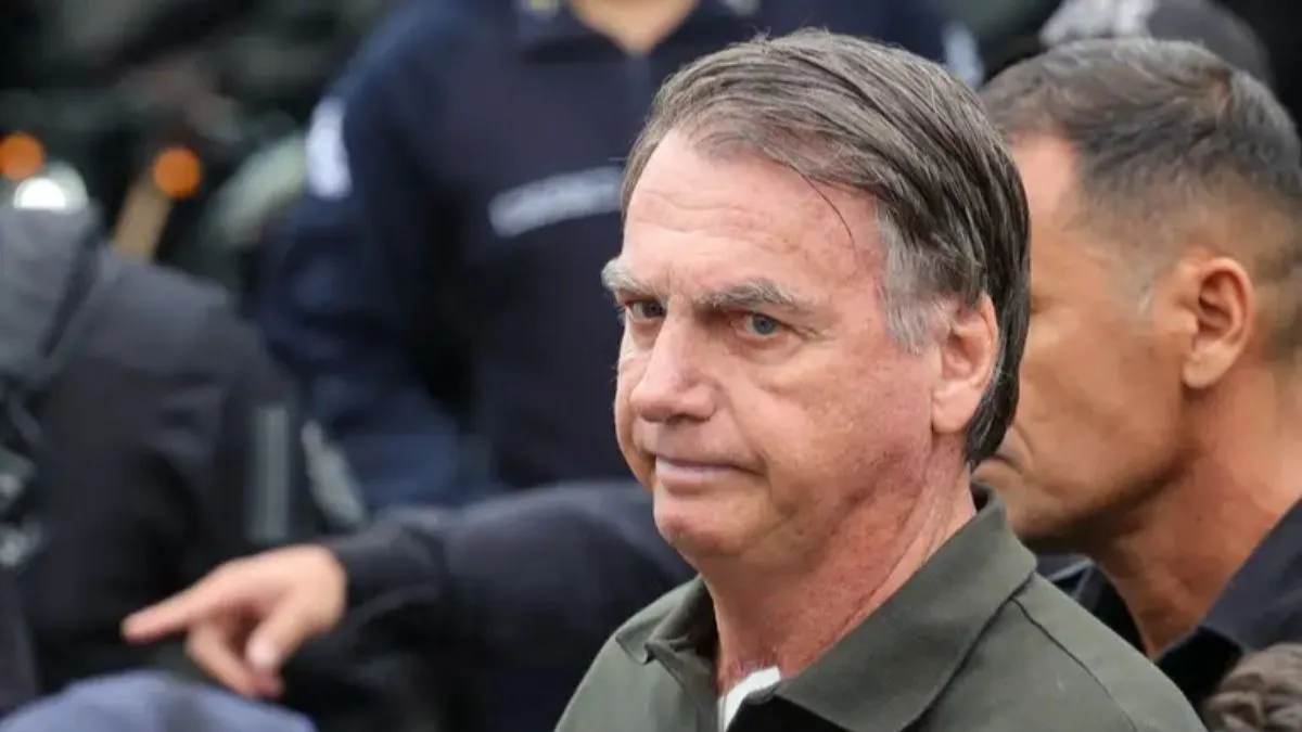 Bolsonaro está preso desde o dia 22 de novembro na Superintendência da Polícia Federal do Distrito Federal.