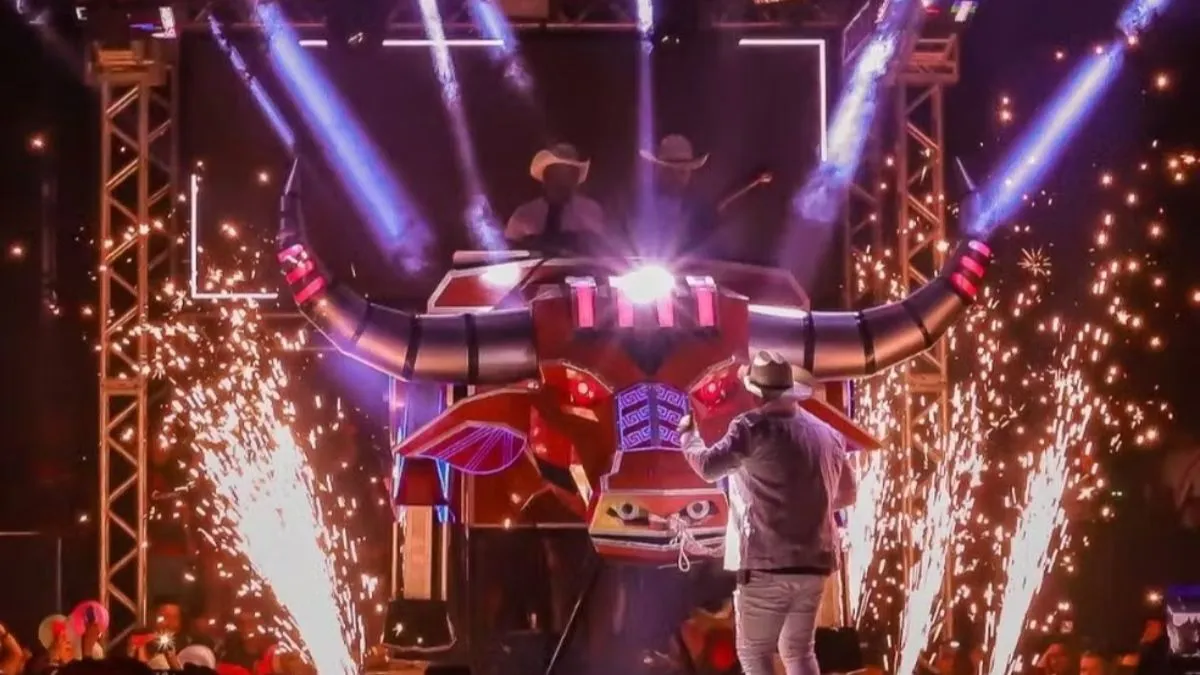 A famosa aparelhagem Carabao é uma das grandes atrações da "noite feliz", em Belém.