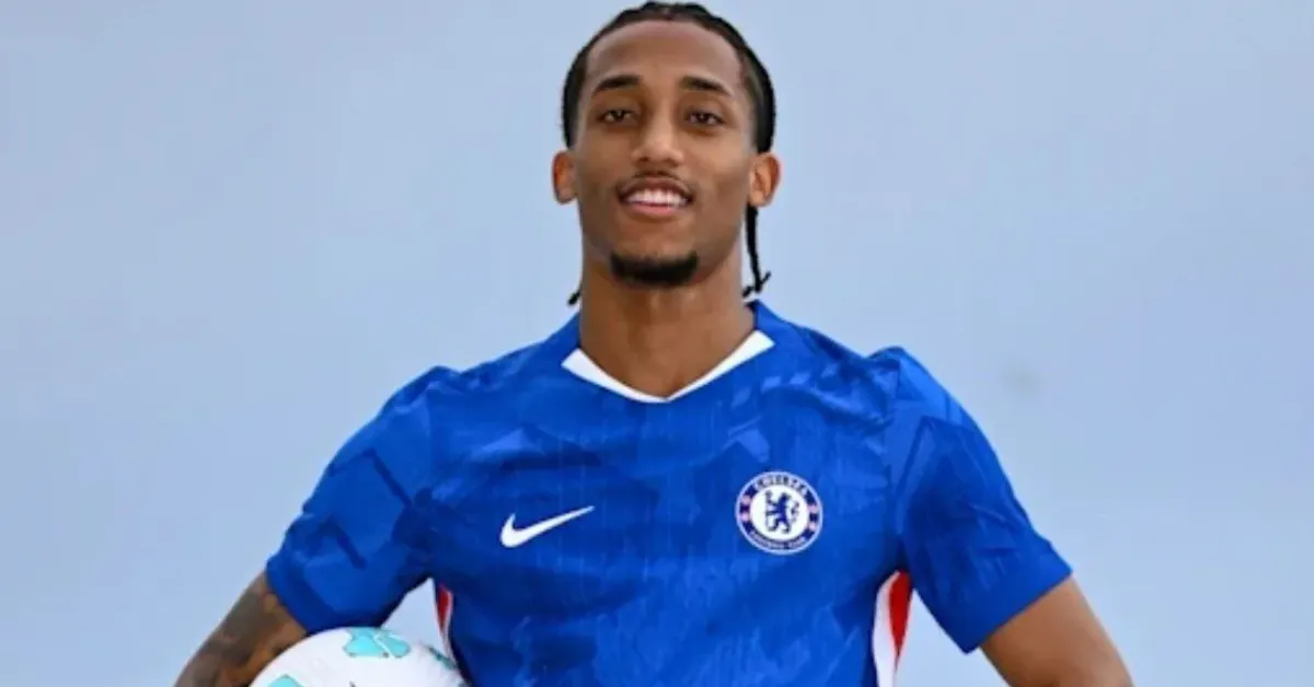 João Pedro tenta puxar a reação do Chelsea em duelo decisivo pela Premier League, mantendo os Blues vivos na briga pelo G4.