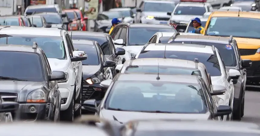 O licenciamento anual começa dia 6. Confira as datas e evite multas!