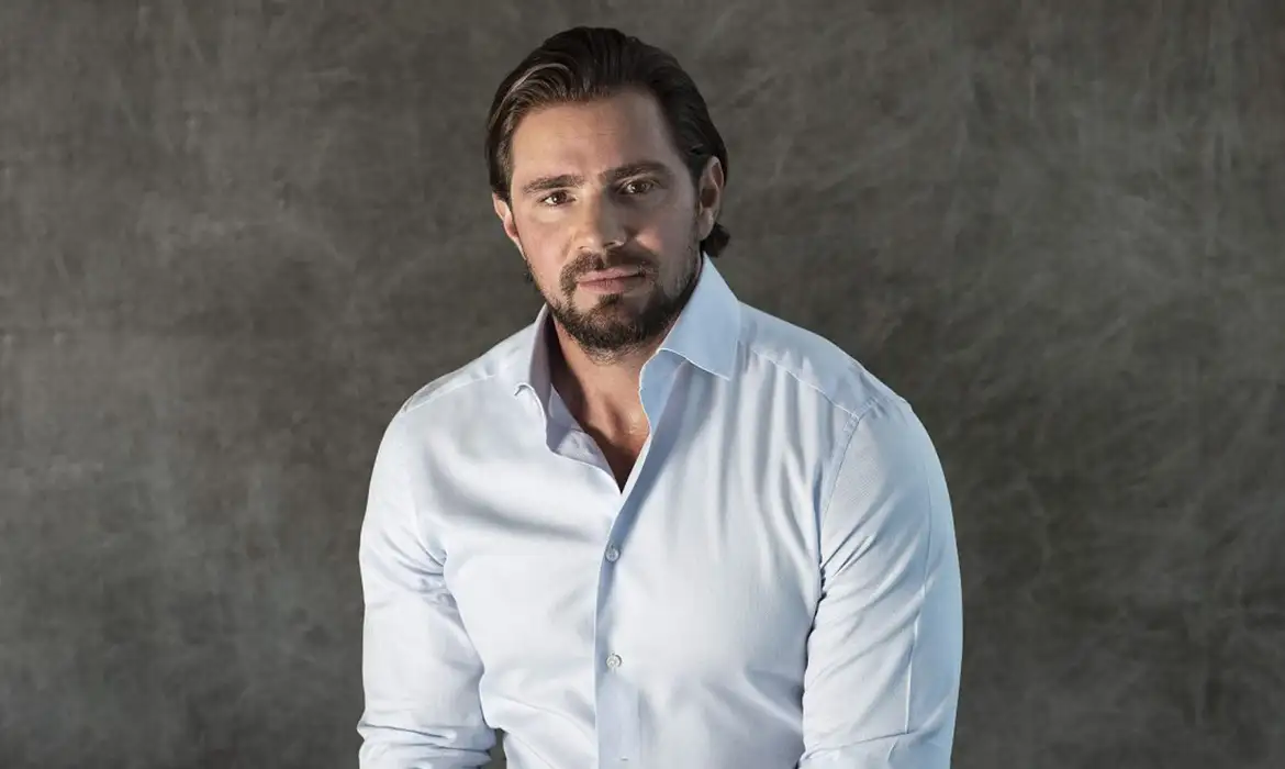 O acordo em negociação reúne dezenas de anexos e prevê o pagamento de multas que podem chegar à casa dos bilhões.