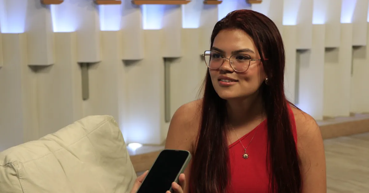 Rilary vai realizar o sonho de estudar teatro nos EUA