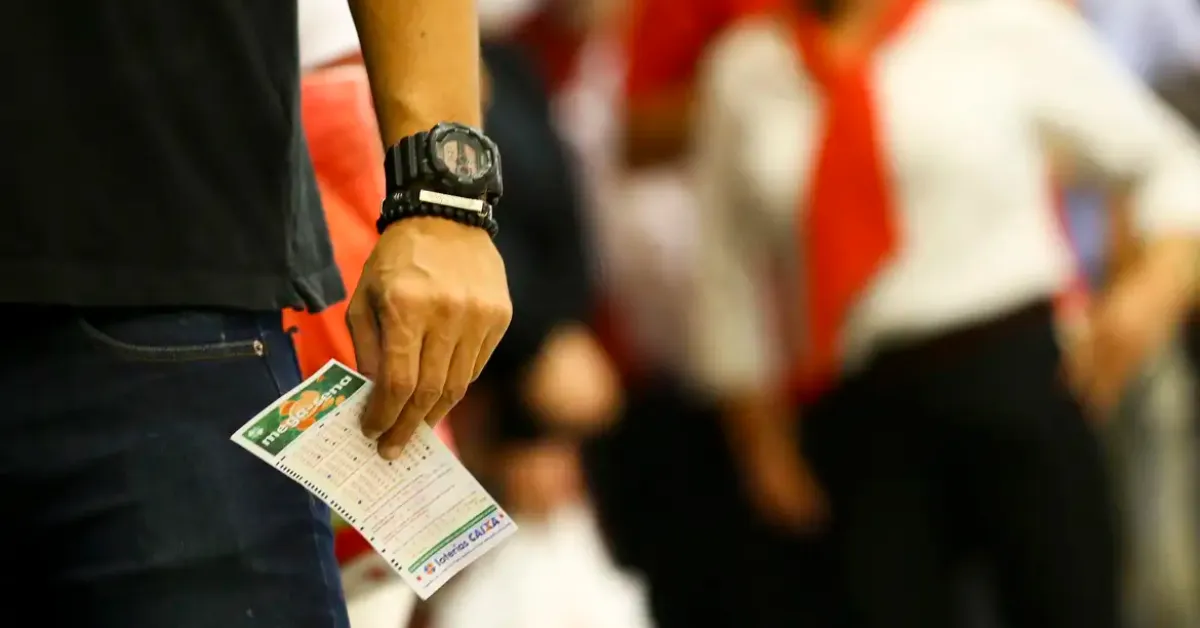 Prêmio acumulado da Mega-Sena movimenta apostas em todo o país antes do sorteio do concurso 2.969, que pode pagar R$ 144 milhões nesta quinta-feira (5).