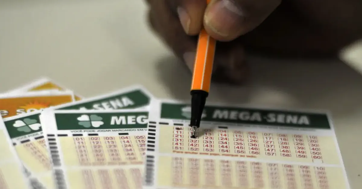 Mega-Sena acumula mais uma vez, eleva o prêmio para R$ 35 milhões e renova a expectativa dos apostadores para o próximo sorteio.
