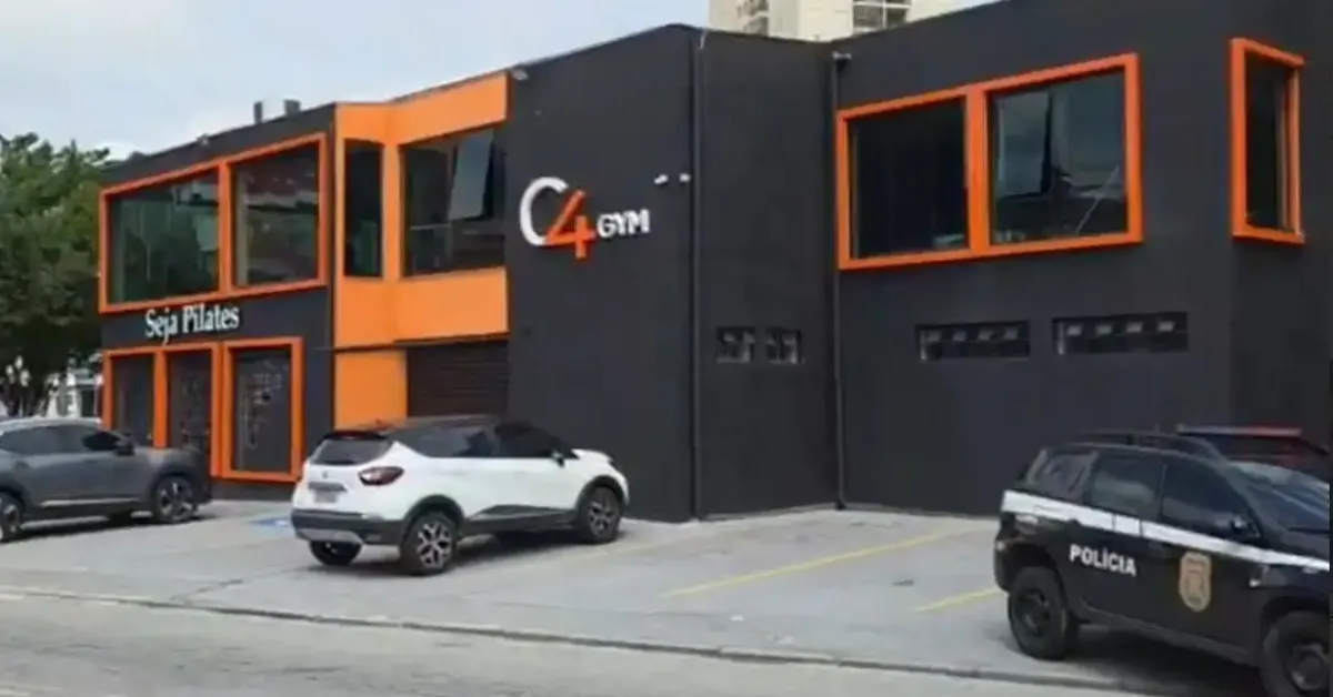A Polícia Civil de São Paulo pediu indiciamento dos donos da C4 Gym após morte de professora por intoxicação na piscina.