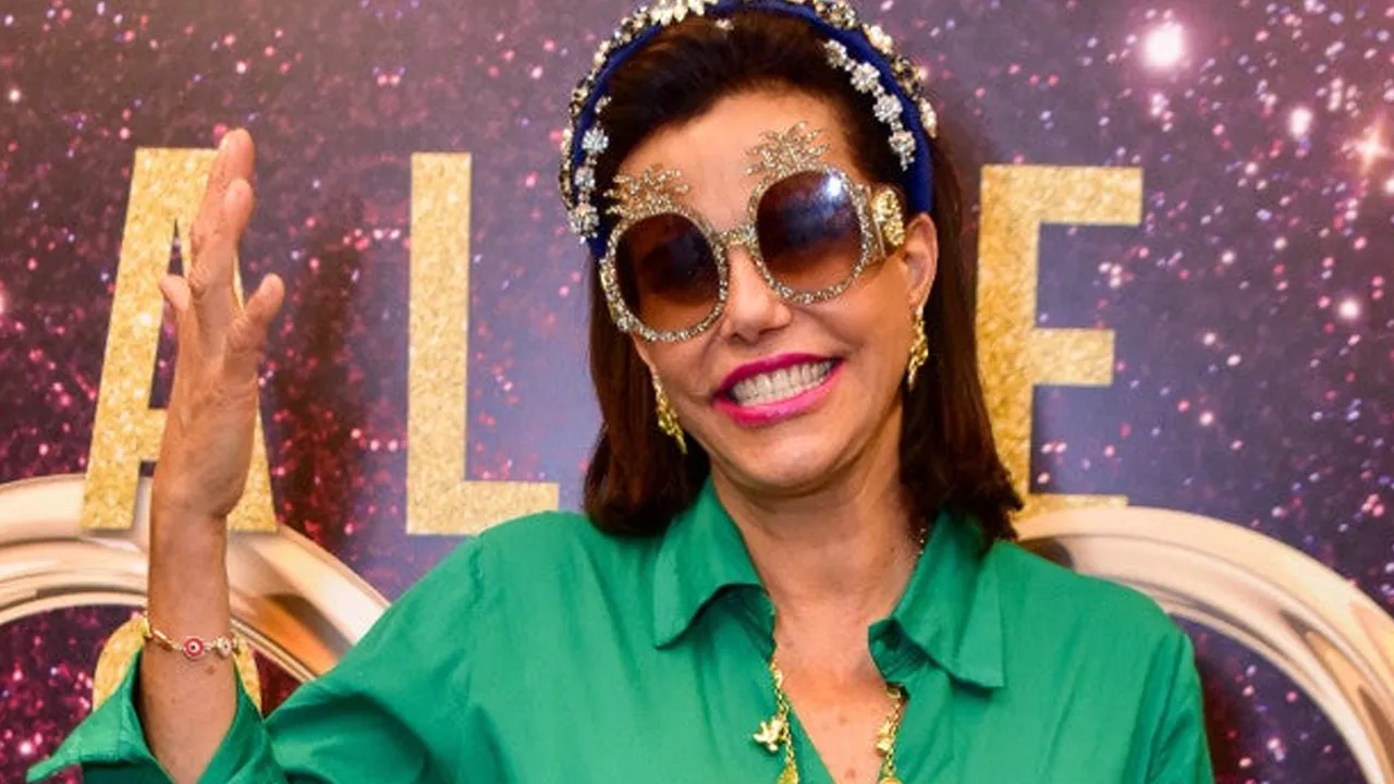 A socialite Narcisa Tamborindeguy passou por um susto inesperado no icônico Copacabana Palace.