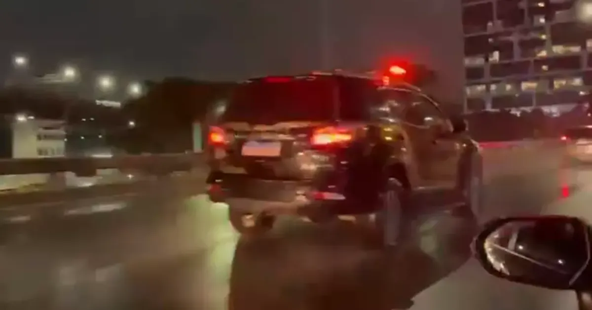 Operação da Polícia Federal apura esquema em que policiais militares são suspeitos de favorecer tráfico de drogas e milícias no Rio de Janeiro.