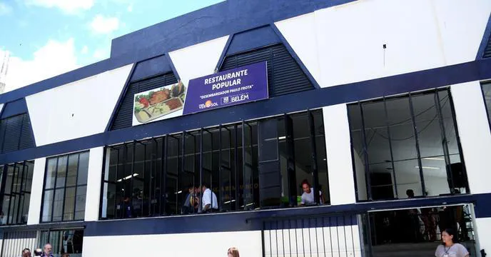 As refeições no Restaurante Popular terão o custo de R$ 2, com prioridade de atendimento para pessoas inscritas no CadÚnico.