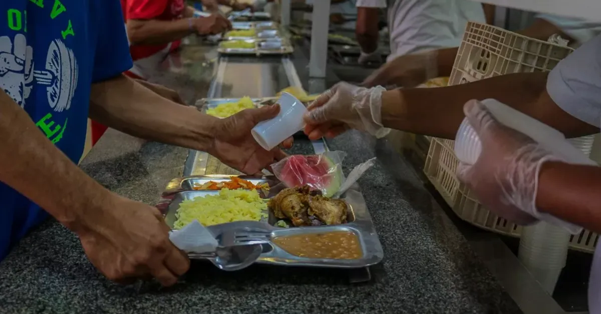 Até 1.100 refeições diárias serão servidas no novo Restaurante Popular Dr. Oswaldo Coelho, reforçando o combate à insegurança alimentar em Belém.