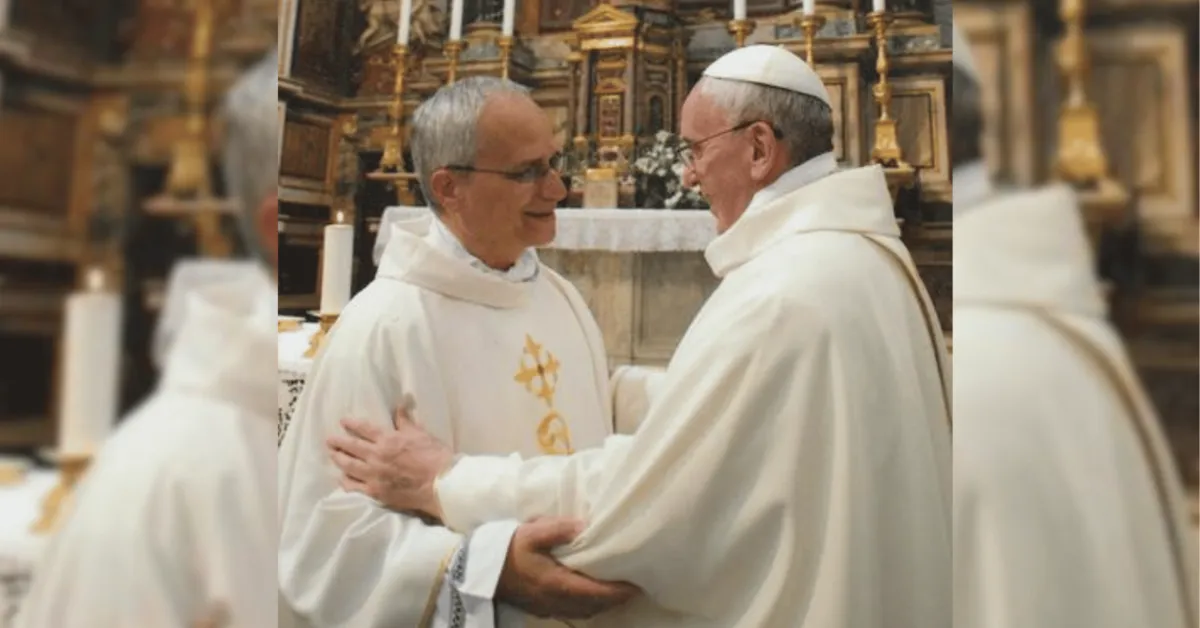 Encontro entre o então cardeal Papa Leão XIV ao lado do Papa Francisco em encontro no Vaticano.