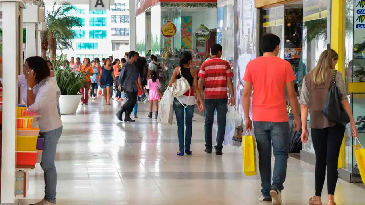 Avanço de e-commerce impacta realidade de shopping centers no Brasil