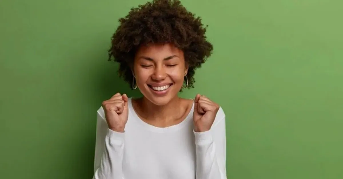 Apesar de parecer que tudo está dando errado, a vitória está chegando e não aparece apenas quando como sucesso material, mas também como clareza, equilíbrio interno e realização de objetivos que pareciam distantes.