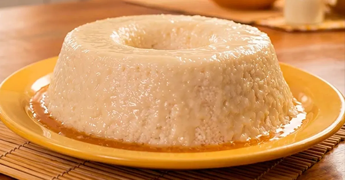 Sem forno, sem fogão e sem etapas complicadas, essa receita de sobremesa caseira conquista pela simplicidade e pelo resultado final: firme, cremosa e com sabor marcante de coco.