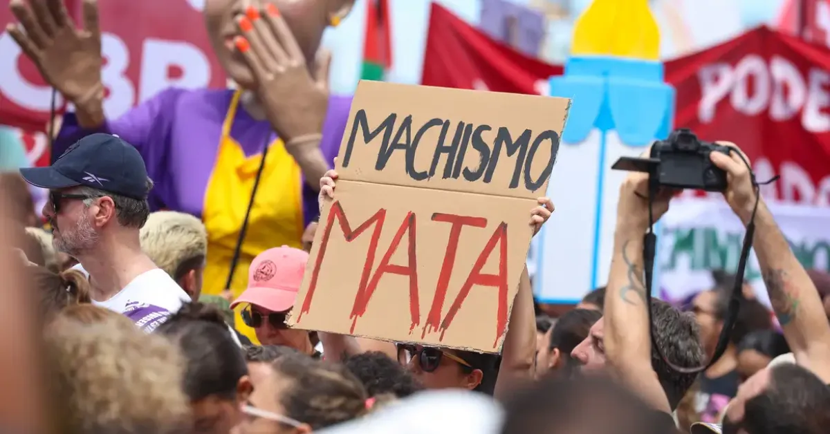 Termos como redpill, incel e machosfera fazem parte do vocabulário de comunidades online que difundem discursos de misoginia e hostilidade contra mulheres nas redes sociais.