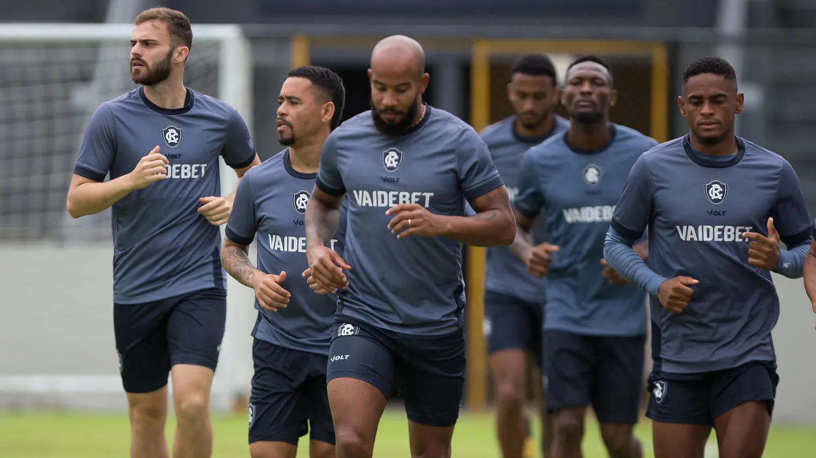 Remo enfrenta um jogo decisivo contra o Amazonas.