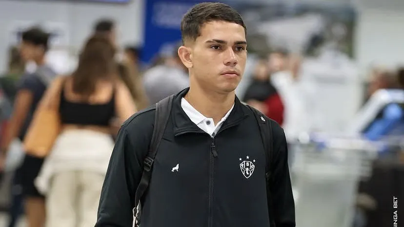 O Flamengo demonstrou interesse em adquirir 100% dos direitos, enquanto o clube paraense tenta assegurar uma porcentagem para lucrar em uma eventual negociação futura