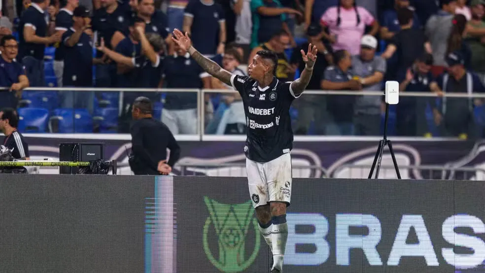 Alef Manga brilha na Série A com média 7,84 e se destaca, mesmo sem vitórias.