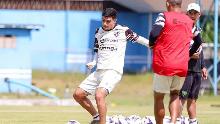 Henrico renova contrato com o Paysandu até 2027