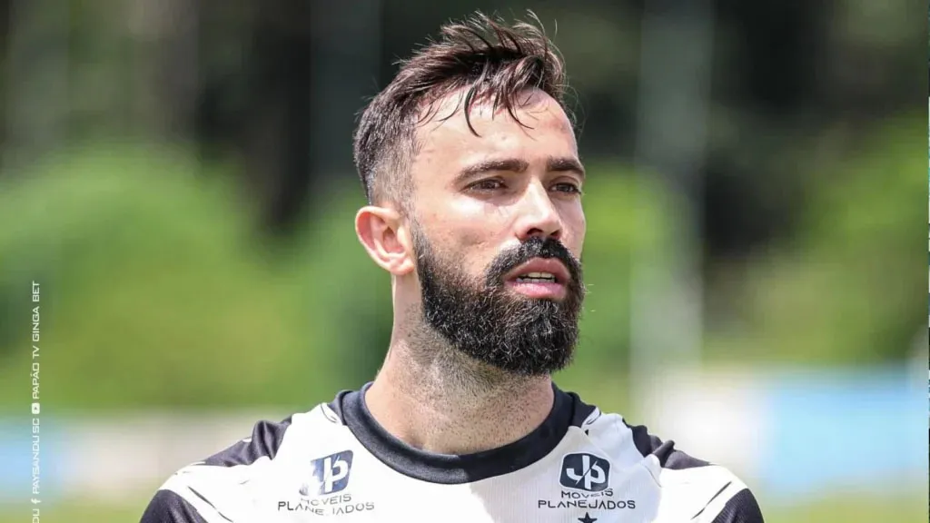 Matheus Vargas se aproxima da volta ao Paysandu após longa recuperação