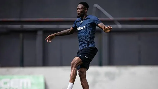 Zagueiro Duplexe Tchamba do Remo