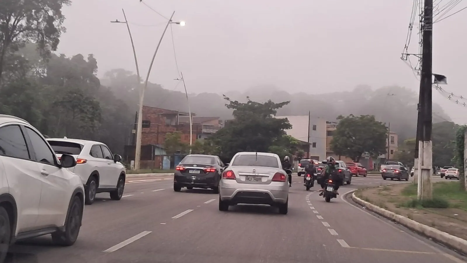 Belém amanhece com tempo fechado nesta quinta (19)