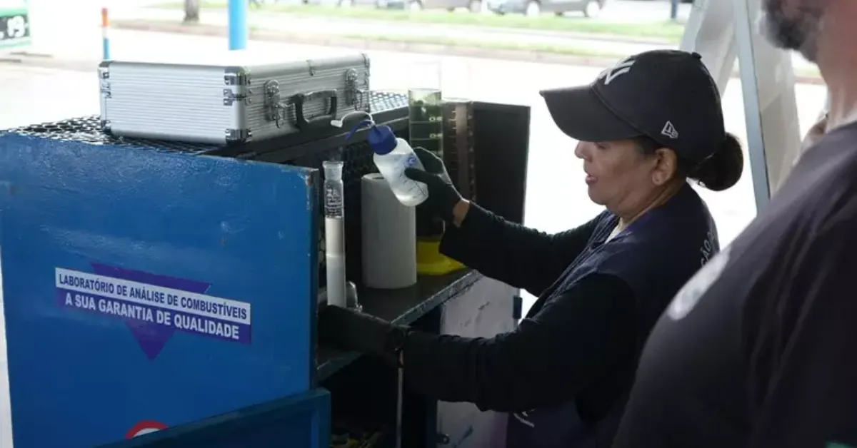 Fiscalização da Operação Vem Diesel alcança 11 estados e o Distrito Federal em ação contra preços abusivos de combustíveis.