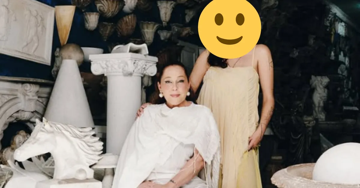 Isabela Garcia eterniza momento raro com a filha Gabriella.