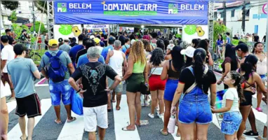 Público participa da Domingueira no Guamá, evento que reúne cultura, lazer e empreendedorismo em Belém.