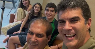 O governador do Pará, Helder Barbalho, filho do senador, utilizou as redes sociais para informar que o pai está se recuperando bem
